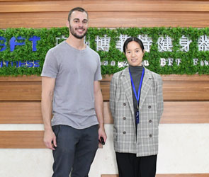 澳大利亚客户来中国进口草莓直播在线观看免费播放高清健身房器材
