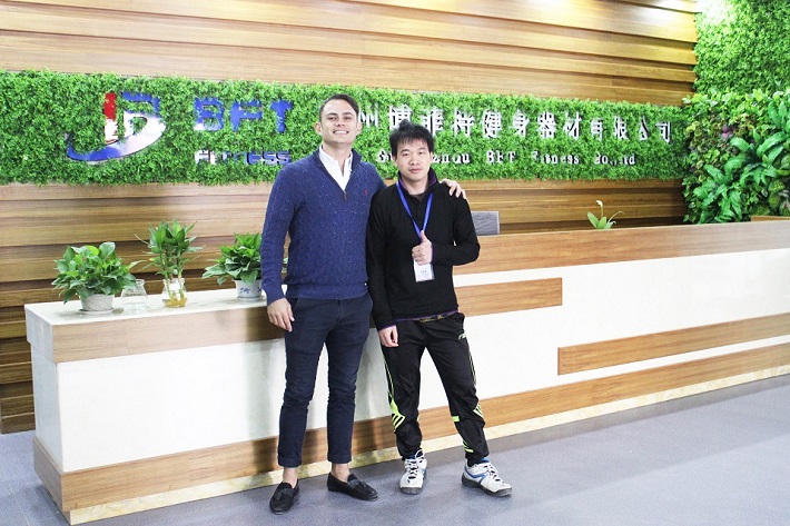 澳大利亚客户来中国进口广州草莓直播在线观看免费播放高清健身器材