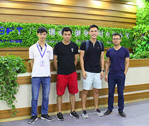 科威特客户来草莓直播在线观看免费播放高清采购健身器材 草莓直播在线观看免费播放高清健身器材出口案例