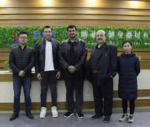 埃及客户来中国采购草莓直播在线观看免费播放高清商用健身房器材