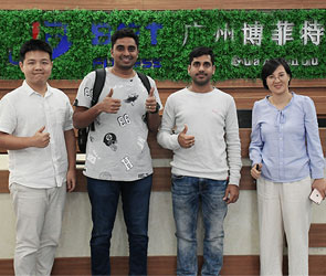 印度客户来中国找健身器械生产草莓视频色版APP合作